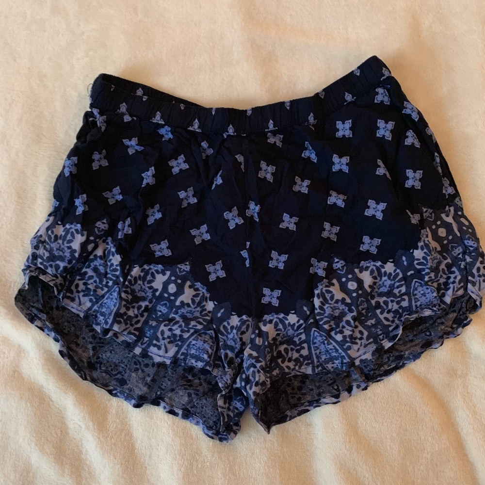 Abercrombie&Fitch blue patterned flows shorts XS